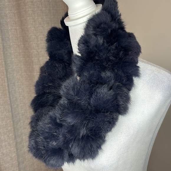 SAKS FIFTH AVENUE | 100% Rabbit Fur Scarf - Picture 3 of 4